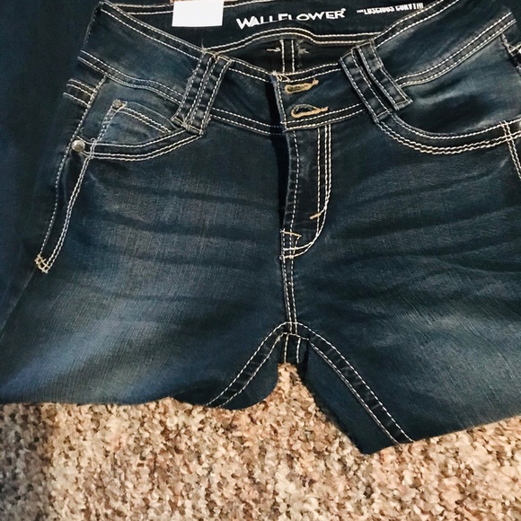 New bootcut jeans - Picture 2 of 7